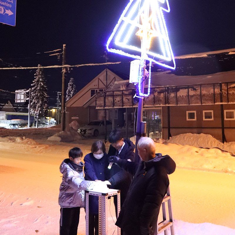 イルミネーション点灯式の様子