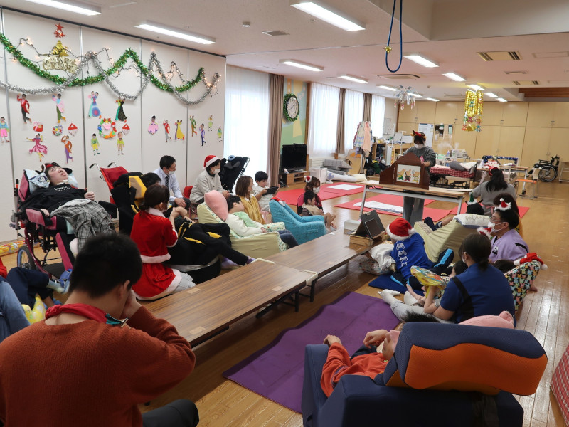 利用者クリスマス会の様子